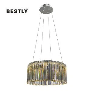 Moodsad ringikujulised kristallist rippvalgustid